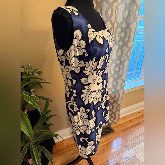 Royal Creations Women's Size Large Hawaiian Dress Blue Floral Hibiscus Beach - Picture 3 of 12